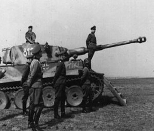 Panzer VI (Tiger) 