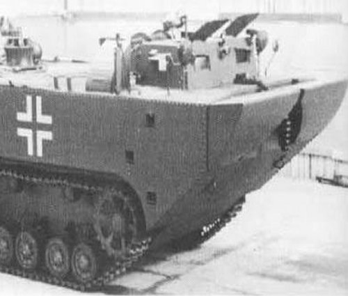 Panzerfhre Landwasserschlepper II (LWS II)