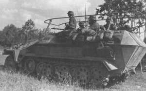 Sd.Kfz. 251/3 mittlere Funkpanzerwagen Ausf. B