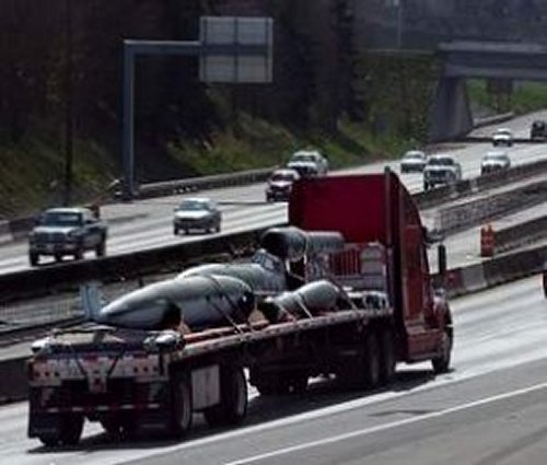 World War II German rocket draws gawkers on I-5